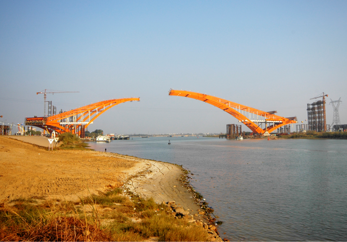 2006年兴建中的东平大桥